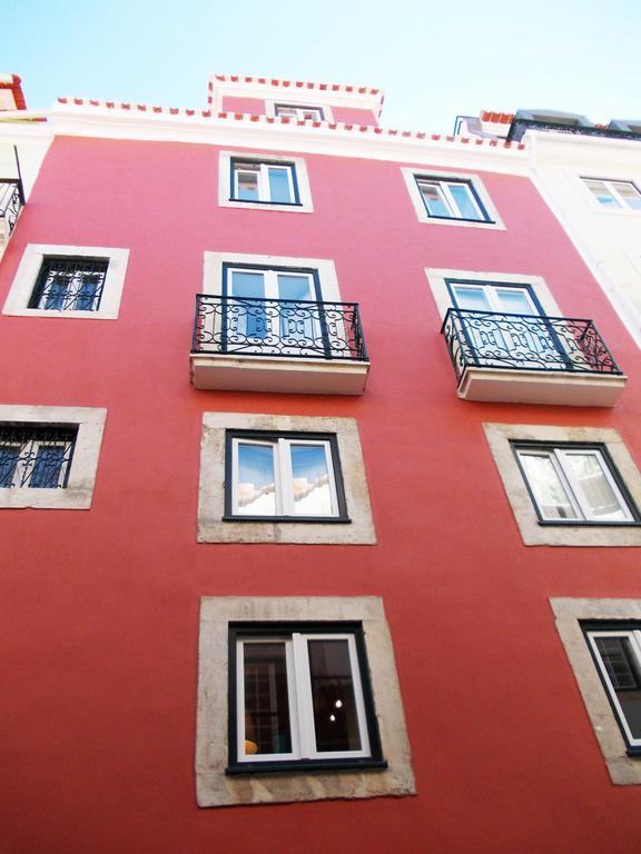 Contemporary Lisbon Apartment In Historical Chiado Bagian luar foto